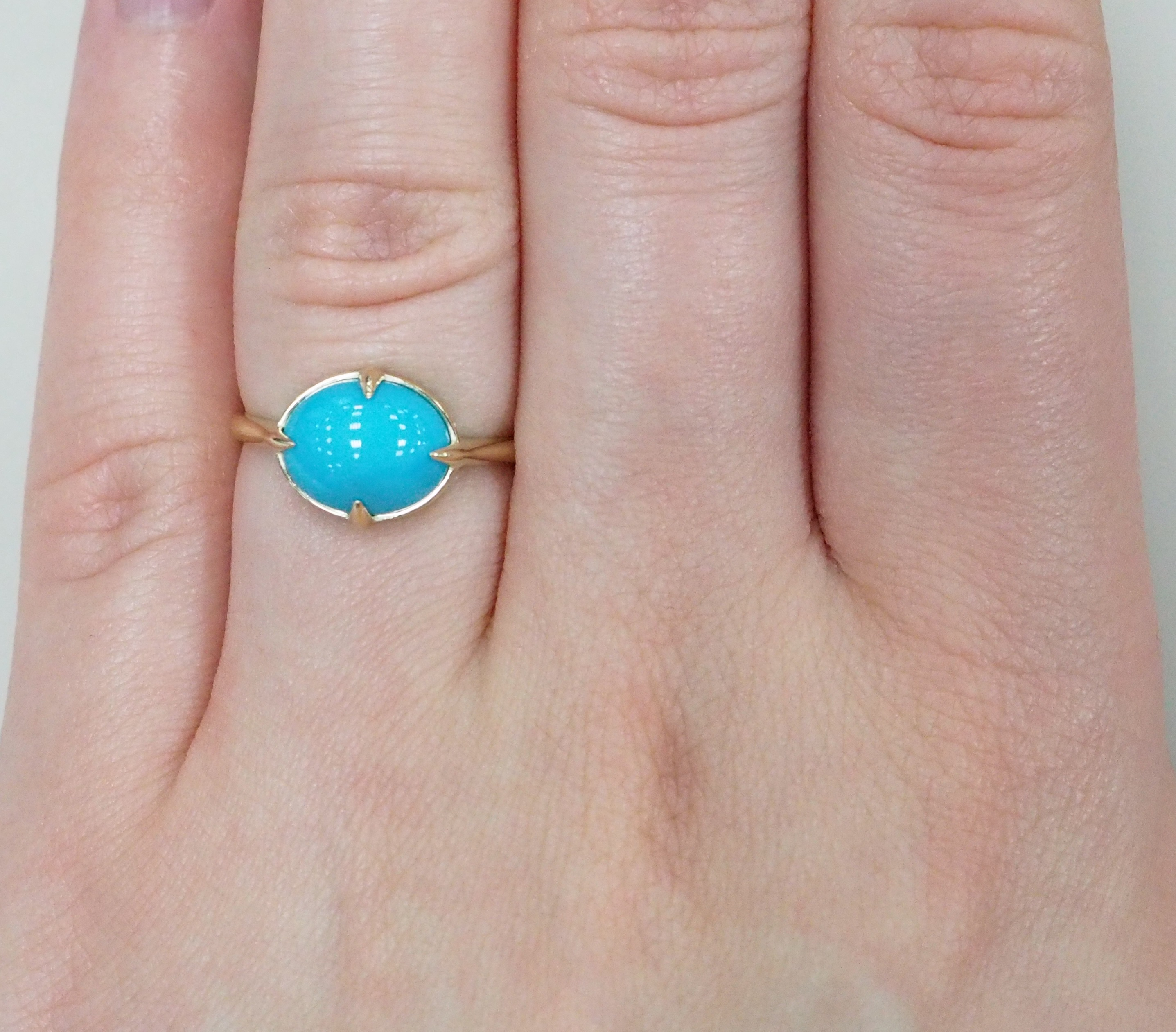 Кольцо из желтого золота с бирюзой